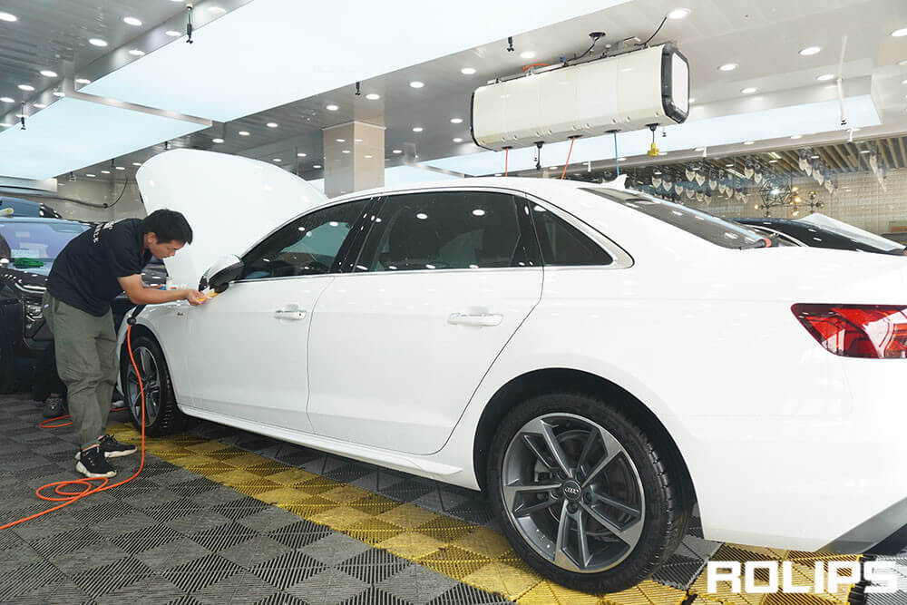 汽車貼一套隱形車衣的價(jià)格大概是多少？